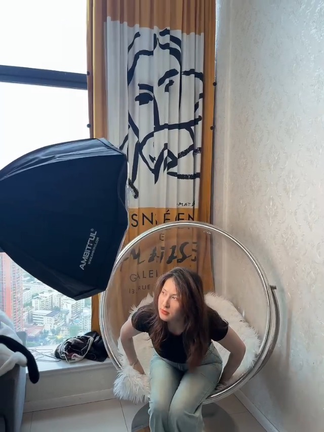 Amazon | AMBITFUL AL-50 50W 3000-6500K 二色 LED 電球、65cmソフト